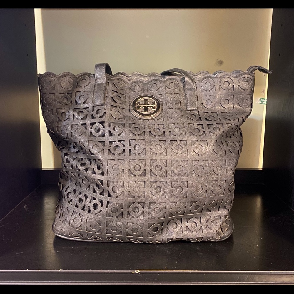 Large black bag/tote